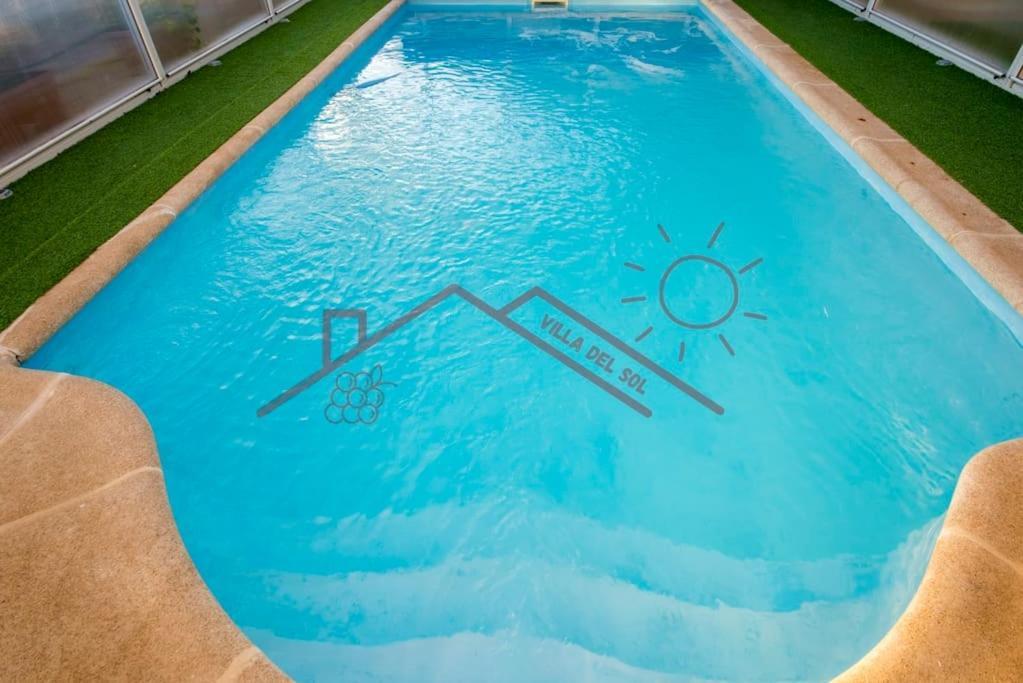 Villa Del Sol - Piscina Climatizada Mentrida ภายนอก รูปภาพ
